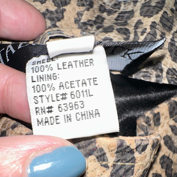 Talk of the walk leather leopard jacket - 3/4 sleeve-large - Picture 5 of 7